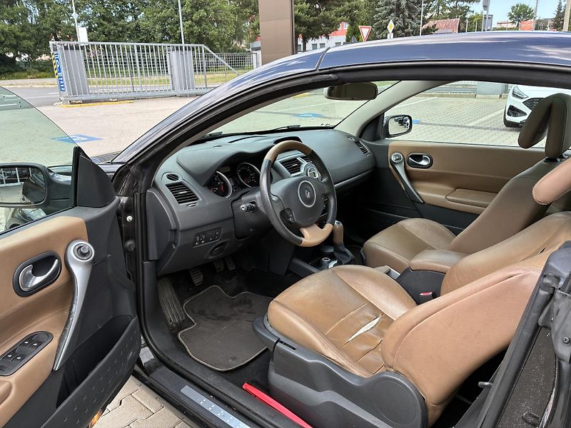 Renault Mégane 1.6i 16V 82kW KABRIO - fotka 9 z 23