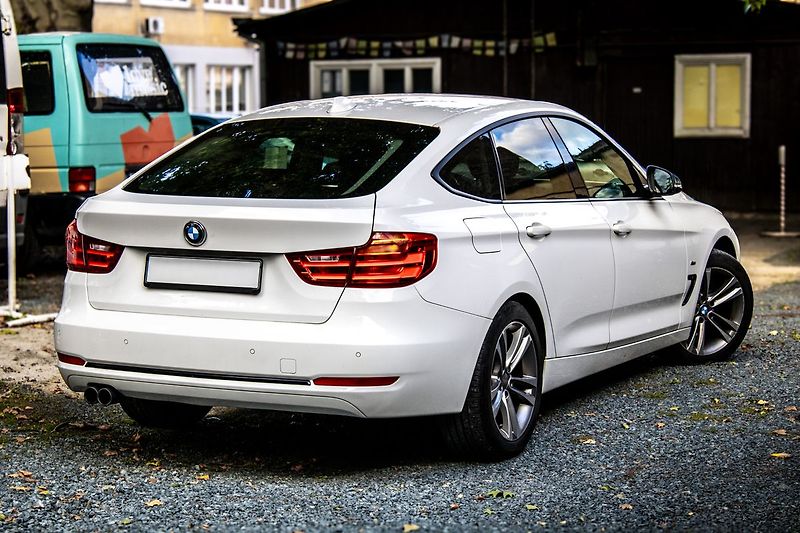 BMW Řada 3 - fotka 4 z 26