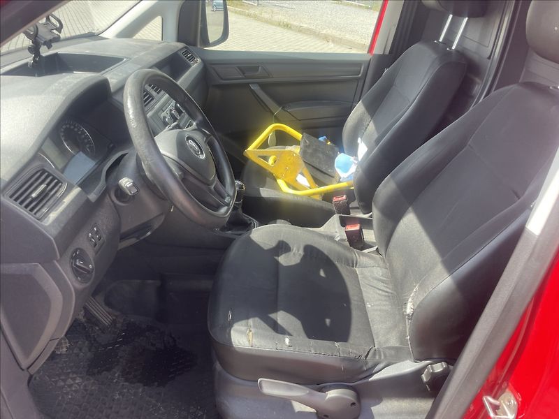 Volkswagen Caddy 2,0 TDi 4-Motion KLIMA, bez ko - fotka 7 z 32