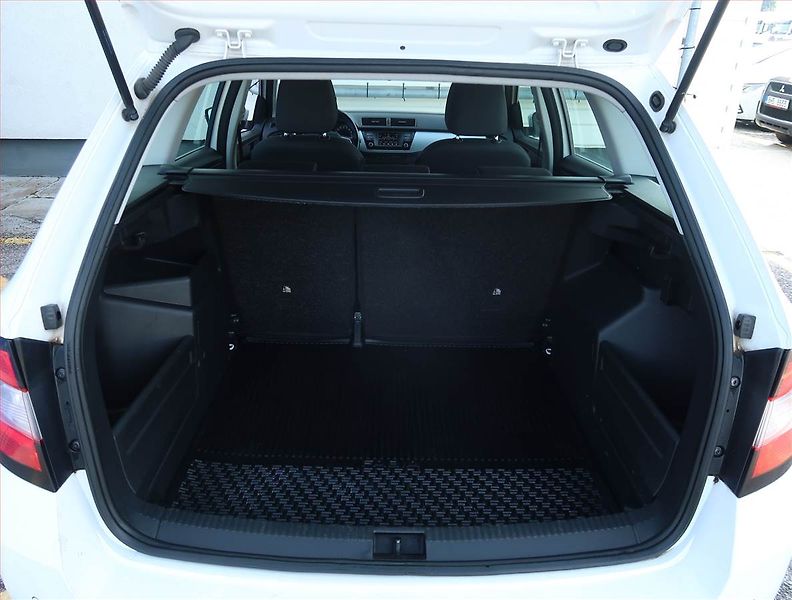 Škoda Fabia (2018) Ambition 1.4 TDI, Tempomat - fotka 13 z 16