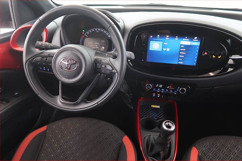 Toyota Aygo (2022) Style 1.0, Serv.kniha - fotka 7 z 18