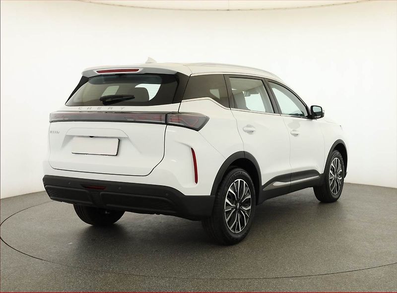 Chery Tiggo 7 (2026) 1.6 TGDI, LUXURY, Ad. tempomat - fotka 5 z 17