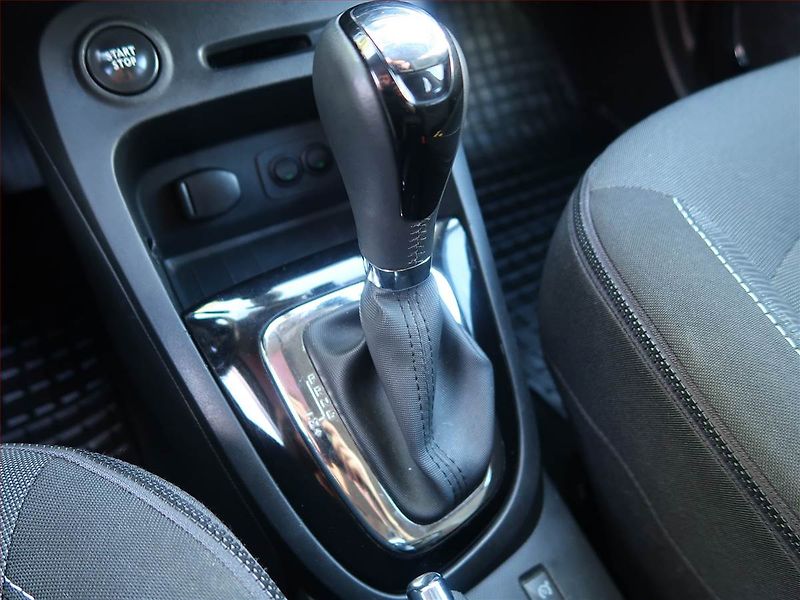Renault Captur (2014) 1.2 TCe, Automat, Navi - fotka 13 z 17