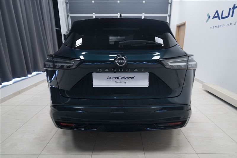 Nissan Qashqai 1,3 DIG-T MHEV AT NAVI PANO ČR - fotka 5 z 53