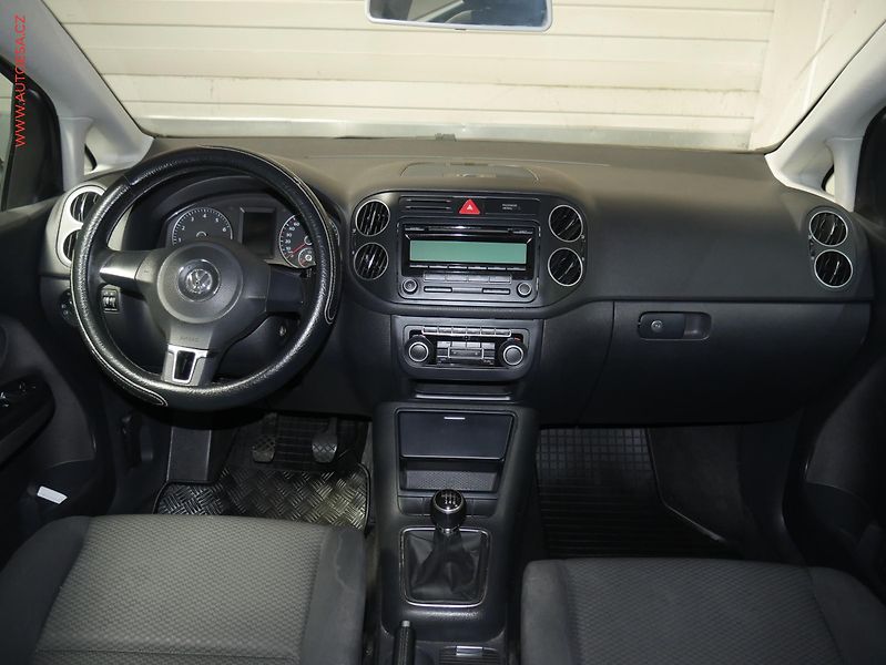 Volkswagen Golf Plus (2010) 1.2 TSi, ČR, AC, temp - fotka 8 z 18