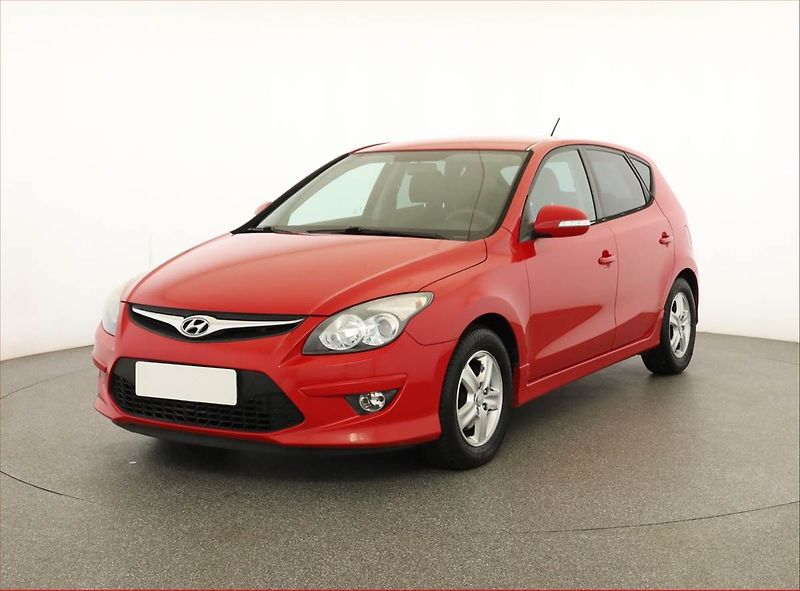 Hyundai i30 (2011) 1.6 CRDi, Serv.kniha - fotka 2 z 13