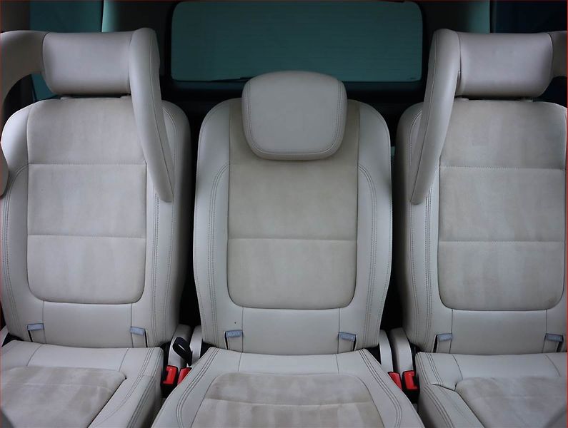 Volkswagen Sharan (2012) 2.0 TDI, Automat, Kůže, Navi - fotka 10 z 22