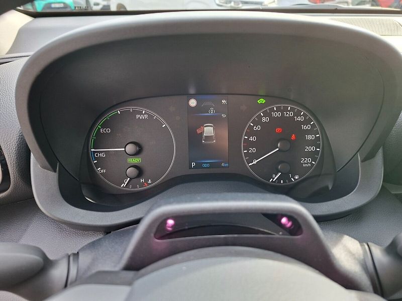 Toyota Yaris 1.5 HEV 116K Comfort - fotka 11 z 12