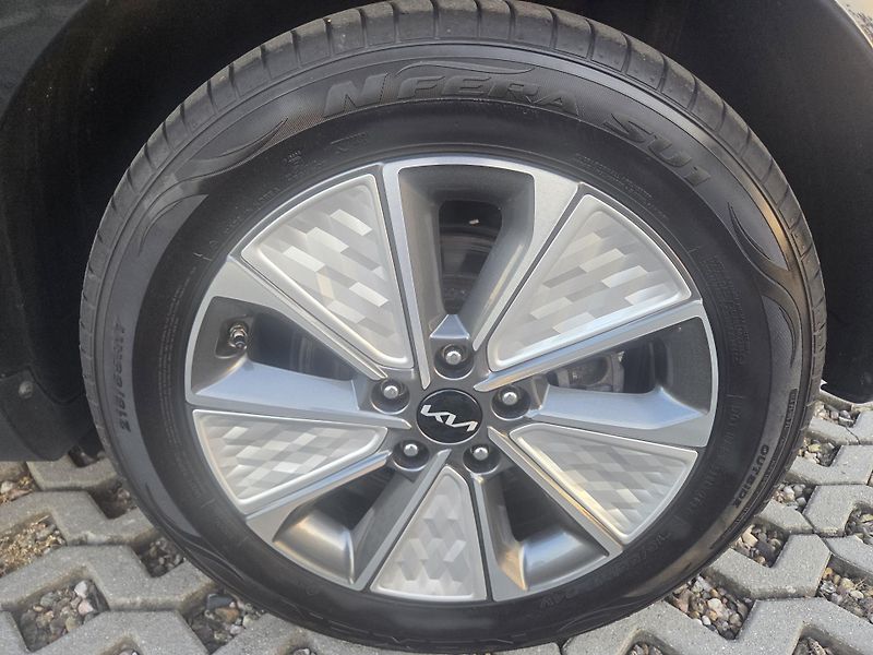 Kia e-Soul (2022) 64 kWh SoH 97,3%,Vision,DPH - fotka 35 z 41