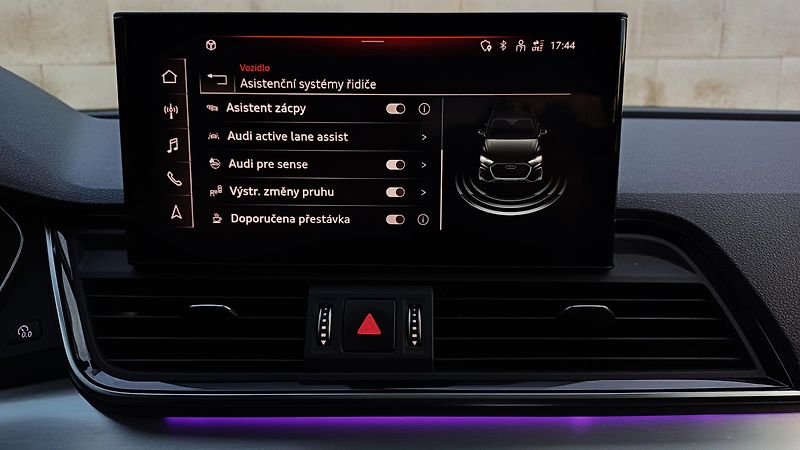 Audi Q5 2.0TDI 150kW QUATRRO S-LINE-ČR - fotka 47 z 50