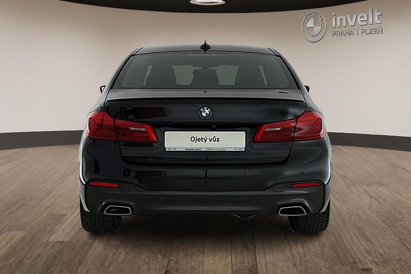BMW Řada 5 540d xDrive - fotka 4 z 27