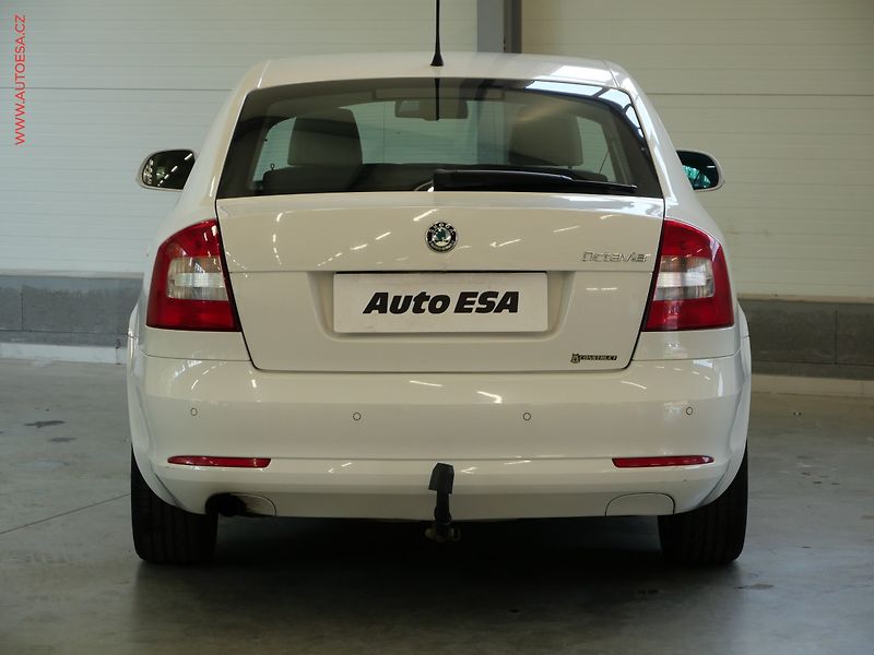 Škoda Octavia (2012) 1.6TDi, 2.maj,ČR, DSG, STK4 - fotka 5 z 26