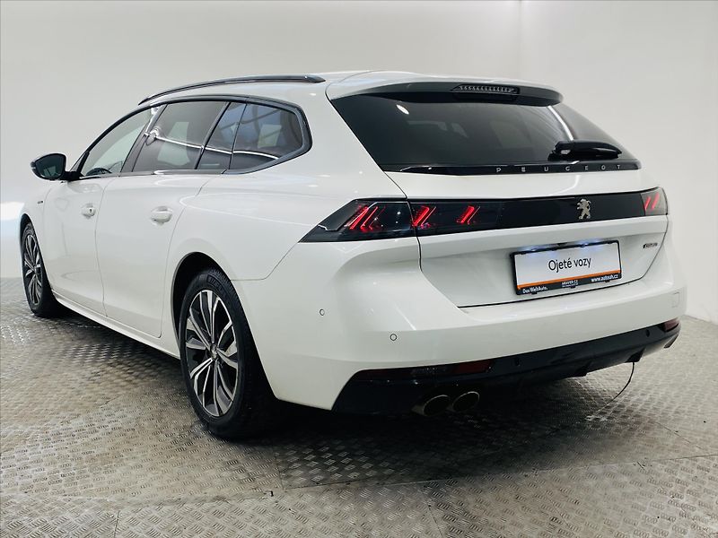 Peugeot 508 2,0 HDi 120kW GT Line - fotka 22 z 24