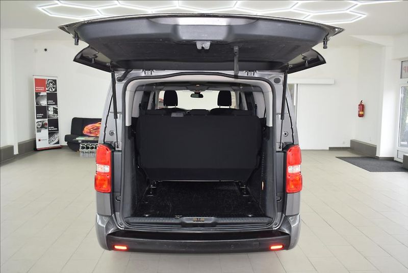Peugeot Traveller 2,0 HDi, 8-míst, NAVIGACE - fotka 13 z 33