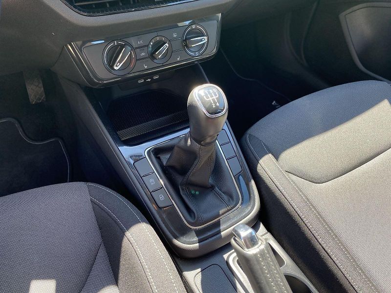 Škoda Fabia (2021) 1.0 TSI Ambition Plus - fotka 20 z 27