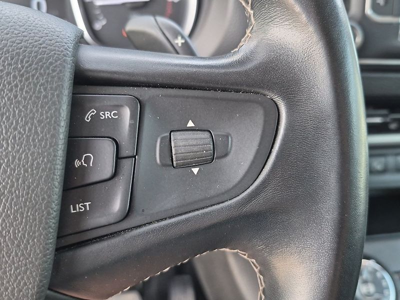 Toyota ProAce VIP L2 2.0 D-4D 130Kw - fotka 16 z 28