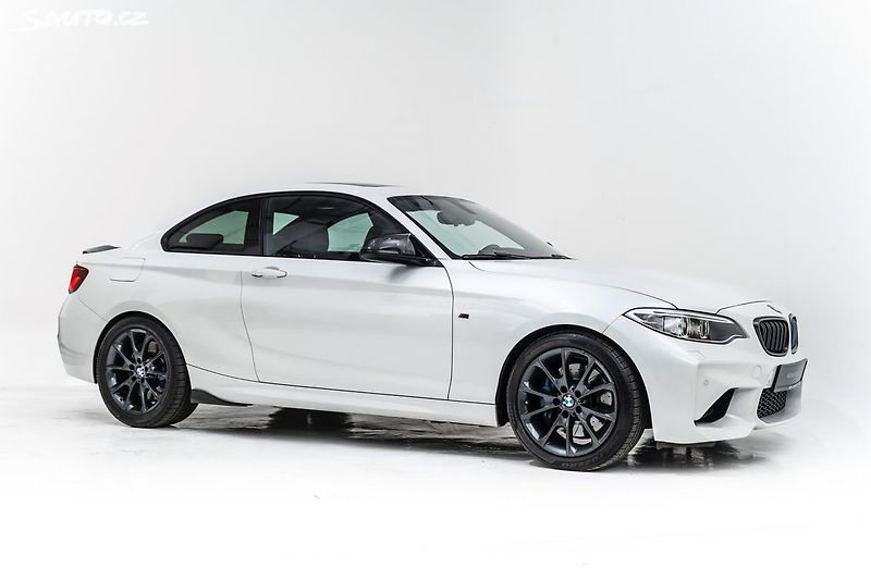 BMW Řada 2 M235i xDrive*Remus - fotka 2 z 40