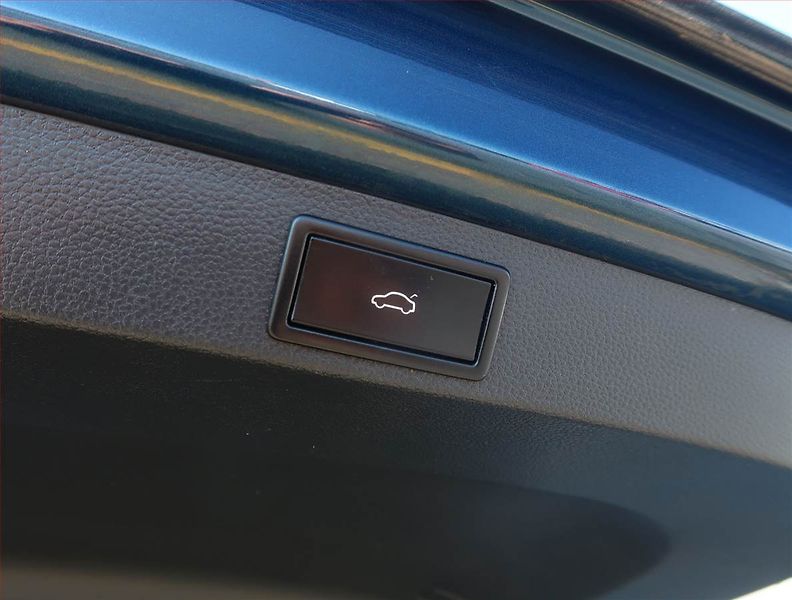 Škoda Karoq (2019) 2.0 TDI, Serv.kniha, Kůže - fotka 24 z 25