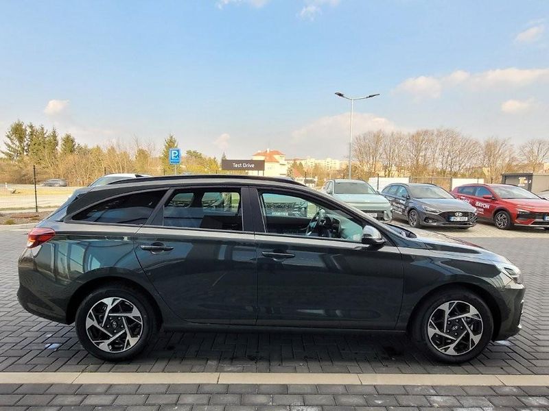 Hyundai i30 (2026) WG 1,0 T-GDI 85kW MT GO CZECH - fotka 9 z 28