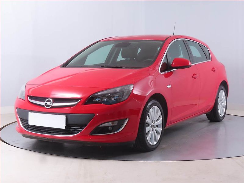 Opel Astra (2014) Enjoy 1.4 T, ČR,1.maj - fotka 2 z 14