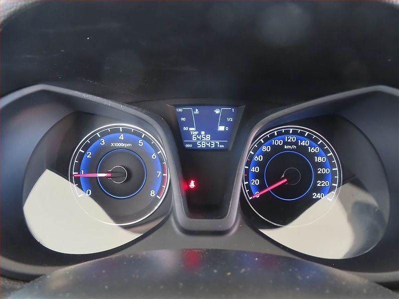 Hyundai ix20 (2019) 1.6 CVVT, Serv.kniha - fotka 11 z 14