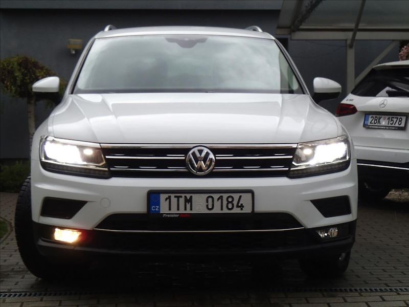 Volkswagen Tiguan 2,0 ČR, 4x4, Tažné - fotka 9 z 73