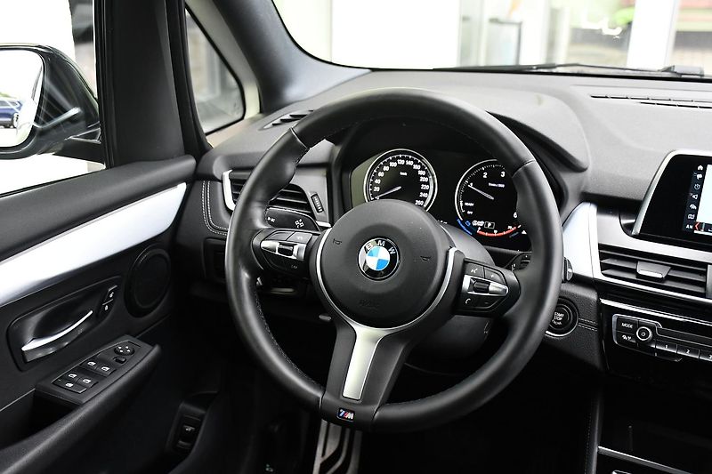 BMW Řada 2 216D GRAN TOURER TAŽNÉ ČR 1.M - fotka 6 z 37