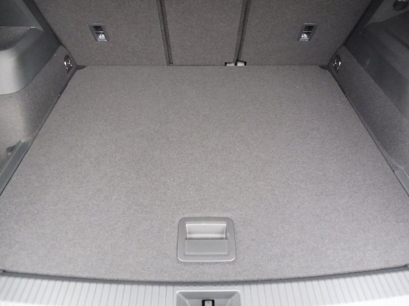 Volkswagen Tiguan (2026) R-Line 1,5 eTSI 110kW mHEV DSG - fotka 24 z 30