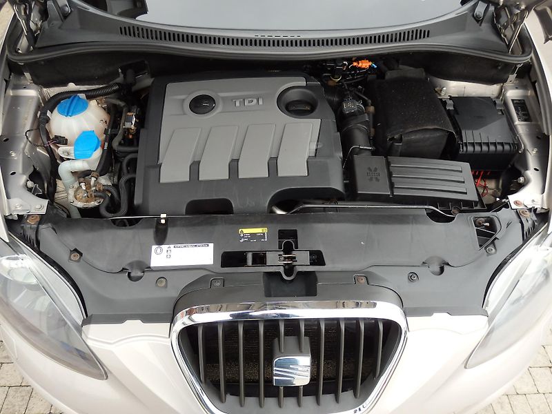 Seat Altea XL 1.6 TDI 77kW ZÁLOHOVÁNO - fotka 13 z 15