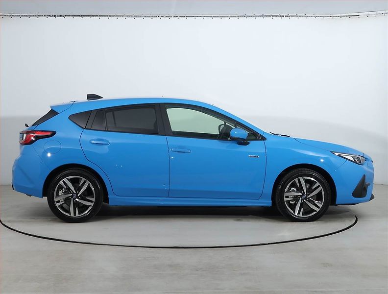 Subaru Impreza (2025) 2.0 e-Boxer - fotka 6 z 26