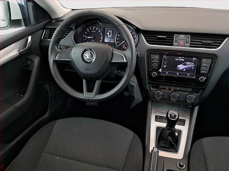 Škoda Octavia (2016) Ambition 1.6 TDI, Navi - fotka 7 z 18