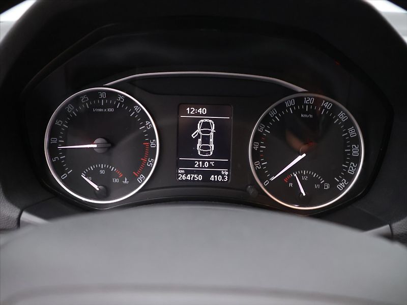 Škoda Octavia 1,6 TDI 77kW Elegance CZ Xenon - fotka 15 z 27
