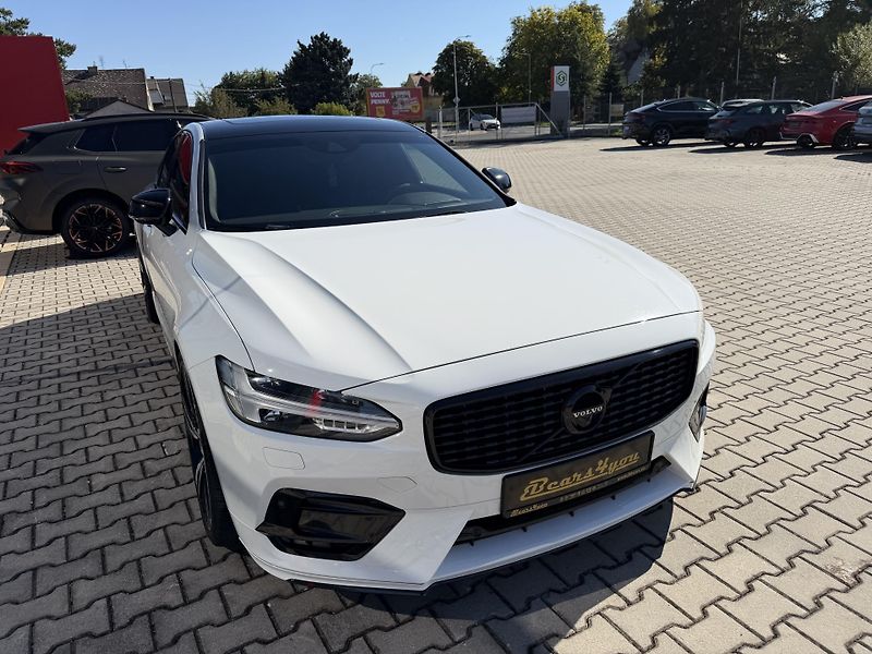 Volvo S90 (2020) 228kW T6 AWD R-DESIGN HUD K360 - fotka 13 z 47