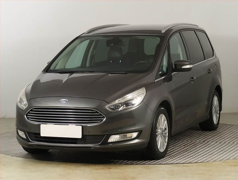 Ford Galaxy (2016) 2.0 TDCi, 4X4, 7 míst - fotka 2 z 30