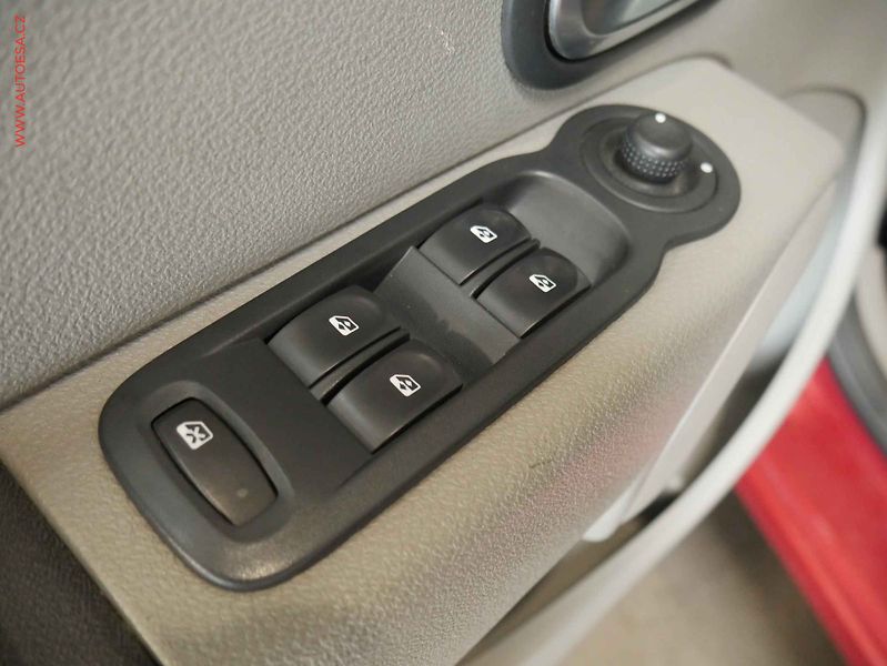 Renault Modus (2005) 1.6i, AC - fotka 19 z 19