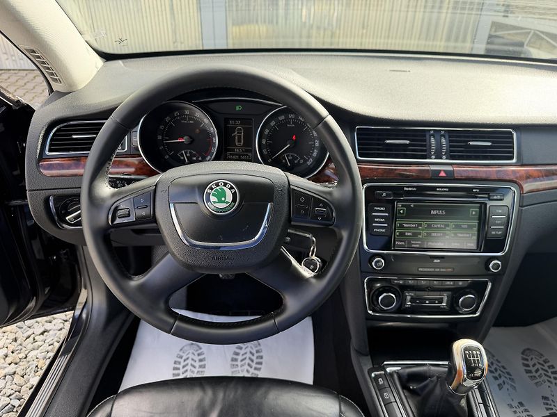 Škoda Superb 2.0TDi 170PS 6R 4x4 0% KOROZE! - fotka 147 z 157