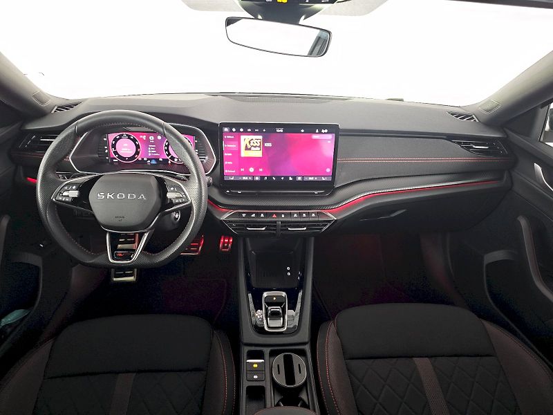 Škoda Octavia (2025) RS 2.0TSi 195Kw RS TAŽNÉ - fotka 6 z 30