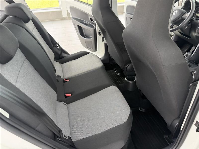 Škoda Citigo 1,0 MPi, klima, tažné zařízení - fotka 22 z 26