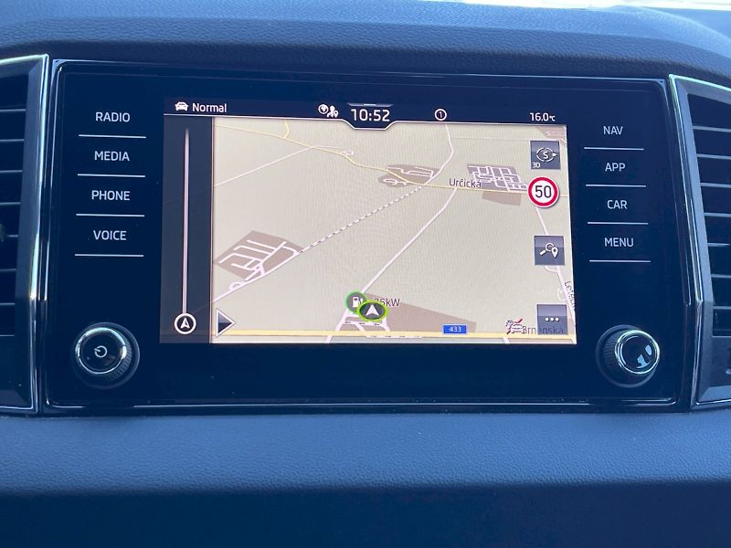 Škoda Karoq (2025) Top Selection 1.5 TSI 110kW DS - fotka 15 z 35