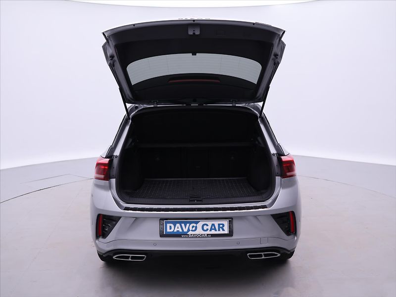 Volkswagen T-Roc 2,0 TDI DSG 4Motion R-line LED - fotka 9 z 35
