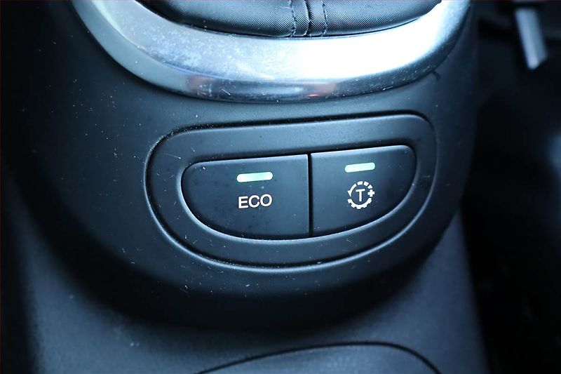 Fiat 500L (2013) 0.9 TwinAir, Serv.kniha - fotka 20 z 22