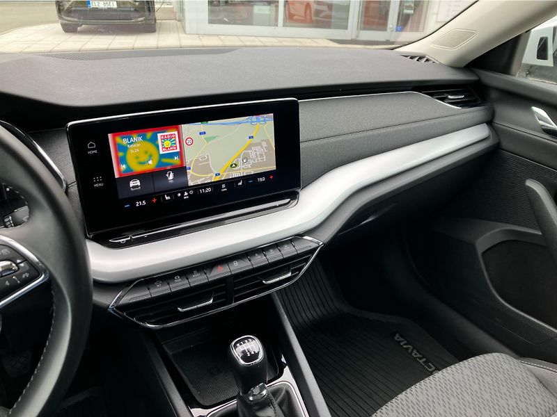 Škoda Octavia 2.0 TDI 110 kW STYLE - fotka 15 z 30