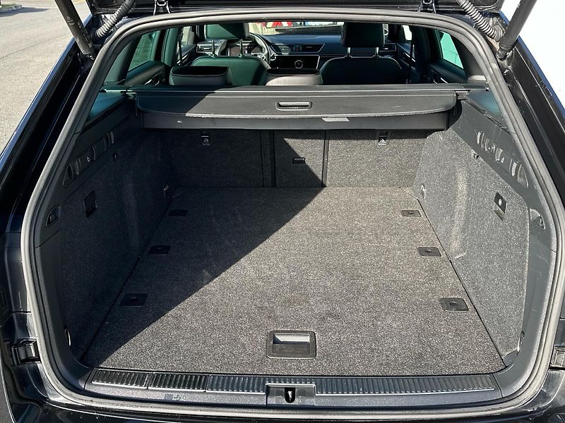 Škoda Superb L&K 2.0 TDI 147 kW DSG Combi - fotka 14 z 23