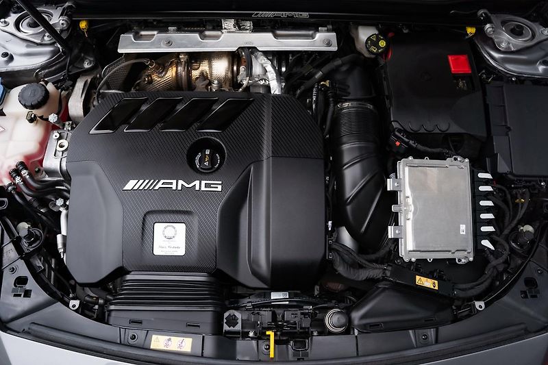 Mercedes-Benz CLA (2022) AMG CLA 45 s 4Matic+ - fotka 17 z 121