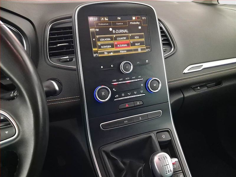 Renault Grand Scénic (2019) Intens 1.7 Blue dCi, ČR,1.maj - fotka 12 z 23
