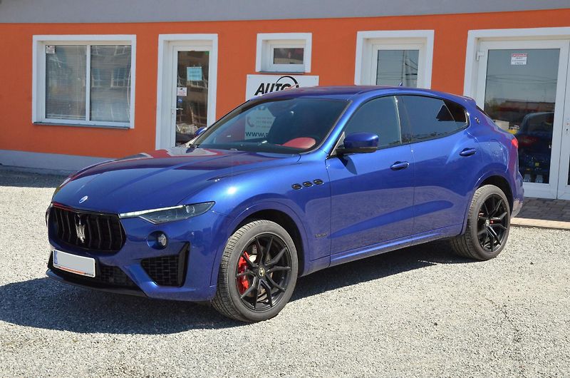 Maserati Levante (2018) S 316kW SQ4 GranSport 106tkm - fotka 1 z 9