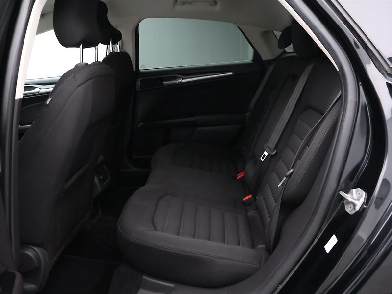Ford Mondeo 2,0 TDCi 110kW CZ - fotka 14 z 31