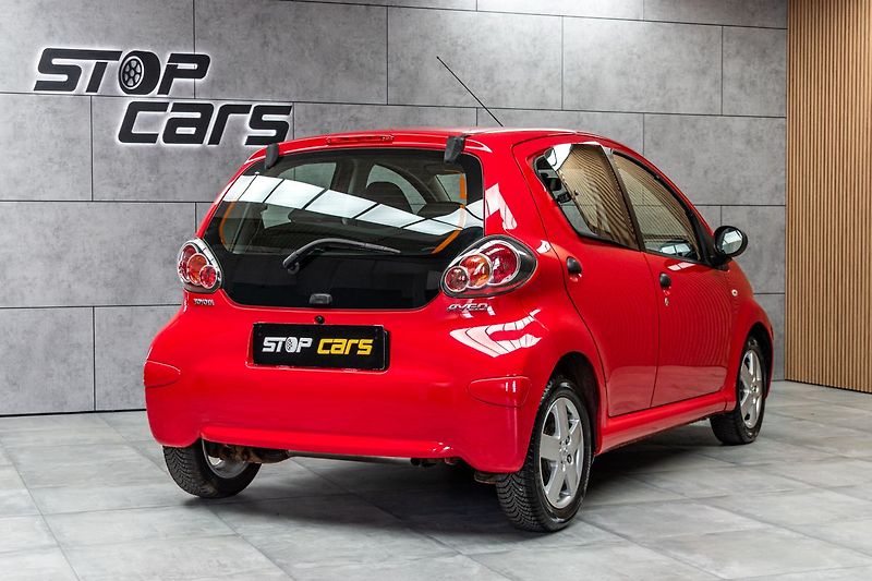 Toyota Aygo 1.0 VVT-i Terra Cool*KLIMA*ČR* - fotka 7 z 36