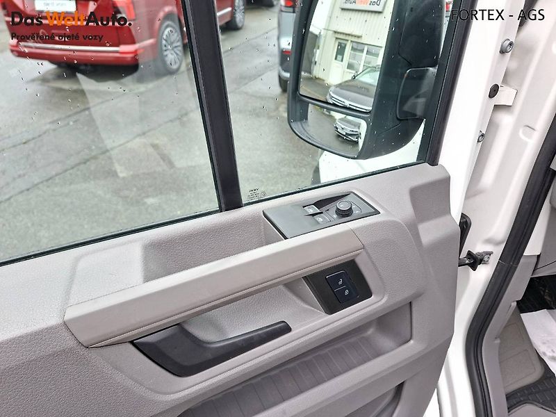 Volkswagen Crafter (2021) dlouhý,2.0 TDI,103kW,Tažné,Kam - fotka 19 z 32