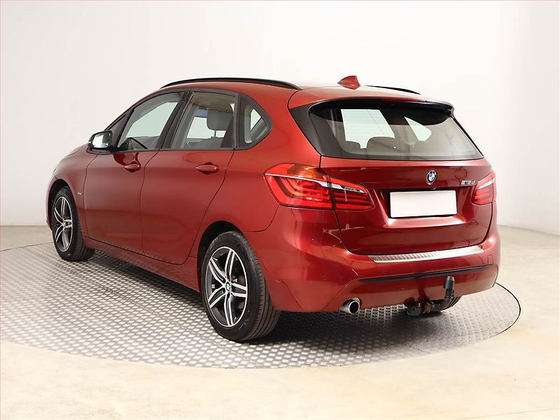 BMW Řada 2 (2019) 216d Active Tourer, Automat - fotka 4 z 18